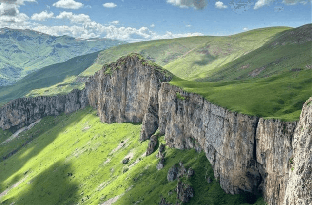 Քայլարշավ դեպի Դիմաց լեռ