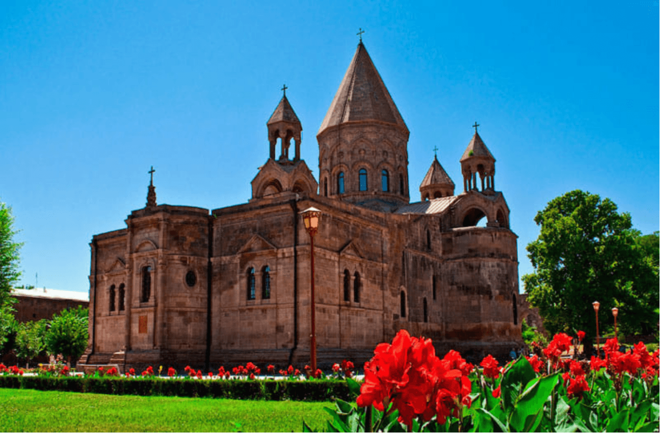 Էջմիածին (Մայր տաճար, Սբ․ Հռիփսիմե և Գայանե եկեղեցիներ), Զվարթնոց